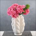 Twisted design ceramic vase for elegant home styling