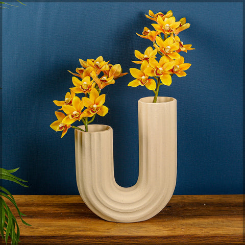 Decorative Stravalla ceramic vase for living room