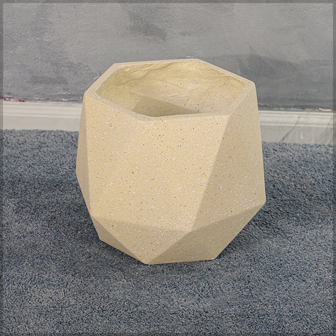 Diamond shaped cream planter