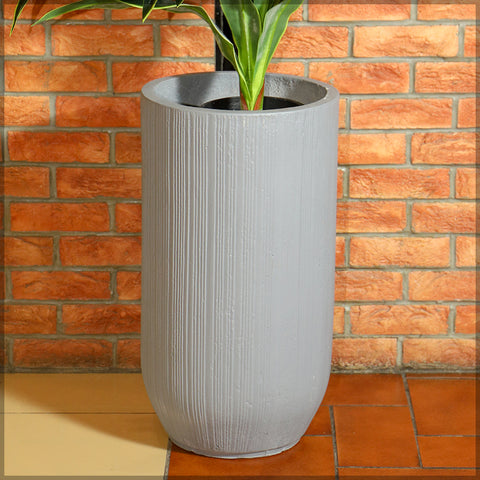 Decorative European plant pots for outdoor use