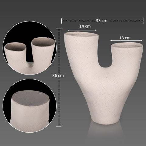 Handcrafted acacia ceramic vase with vessel design