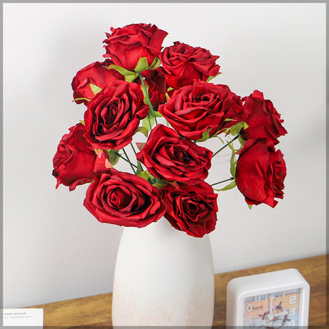 2pcs Artificial Silk Roses