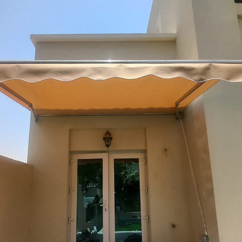 Retractable deck shade canopy for protection