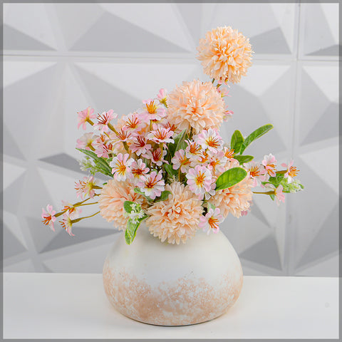 Cream Color Flower Arrangements with Vase