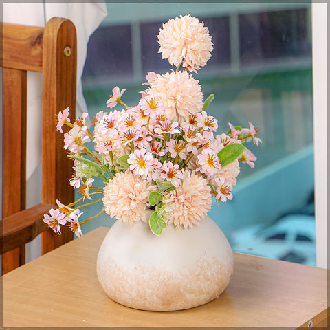 Cream Color Flower Arrangements with Vase