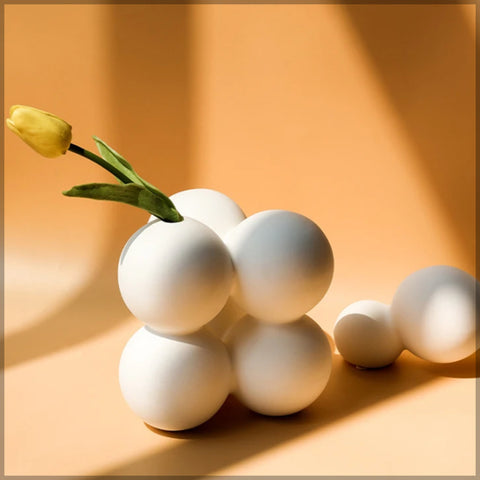 Ceramic table top vase with bubble design