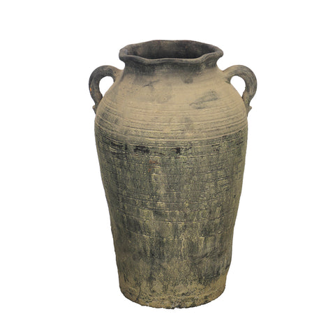 Jar-shaped clay pot