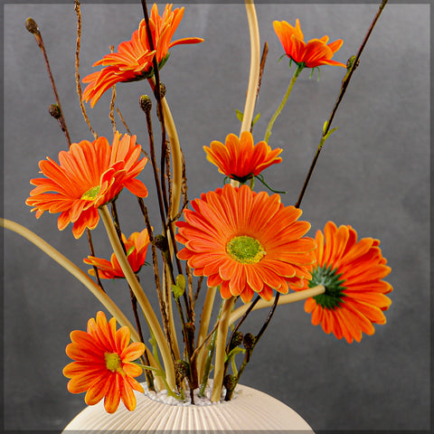 Simple  Orange Color Flower Arrangement with Vase