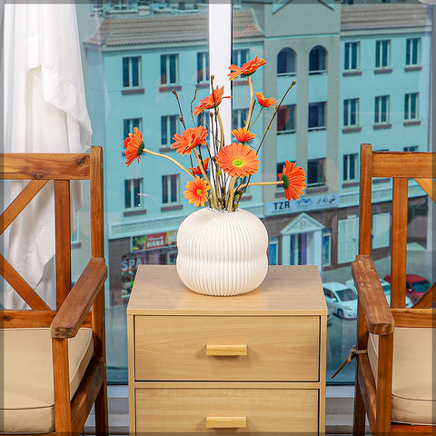 Simple  Orange Color Flower Arrangement with Vase