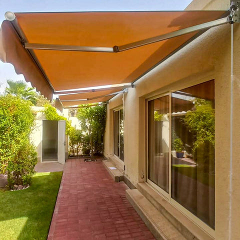 Easy-install deck shade cover with UV protection