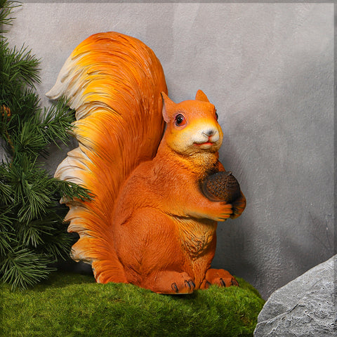 Decorative Squirrel Statue for Garden Decoration