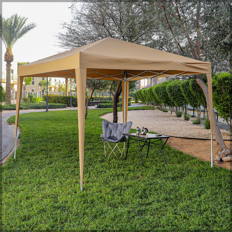 Pop up canopy with sides at a wedding