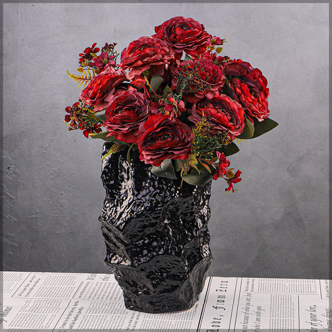 Black flower vase