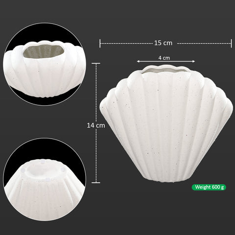 Shell shaped vase with white ceramic finish