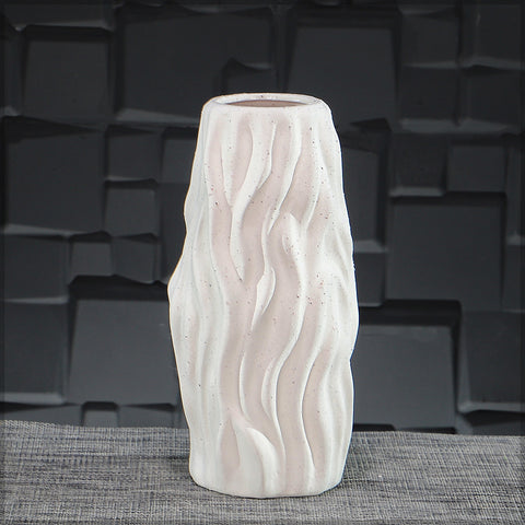 Minimalist ceramic vase for stylish floral arrangements