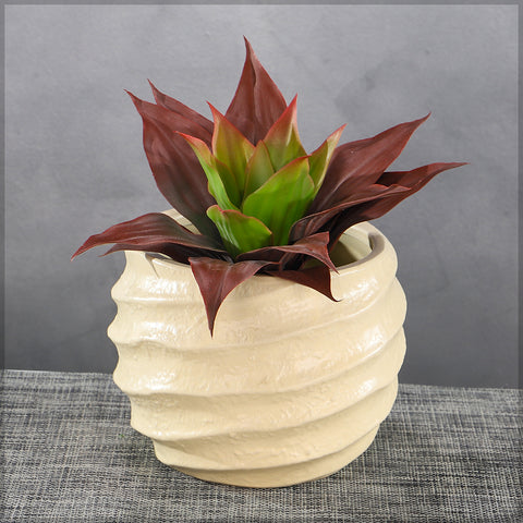 Wavy Design Ceramic Vase