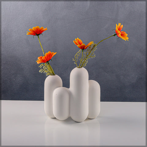 Decorative table vase with bubble textures