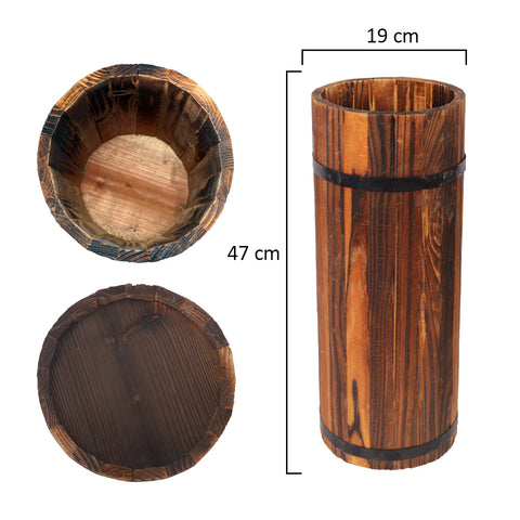 Wooden vase in cylindrical shape for display